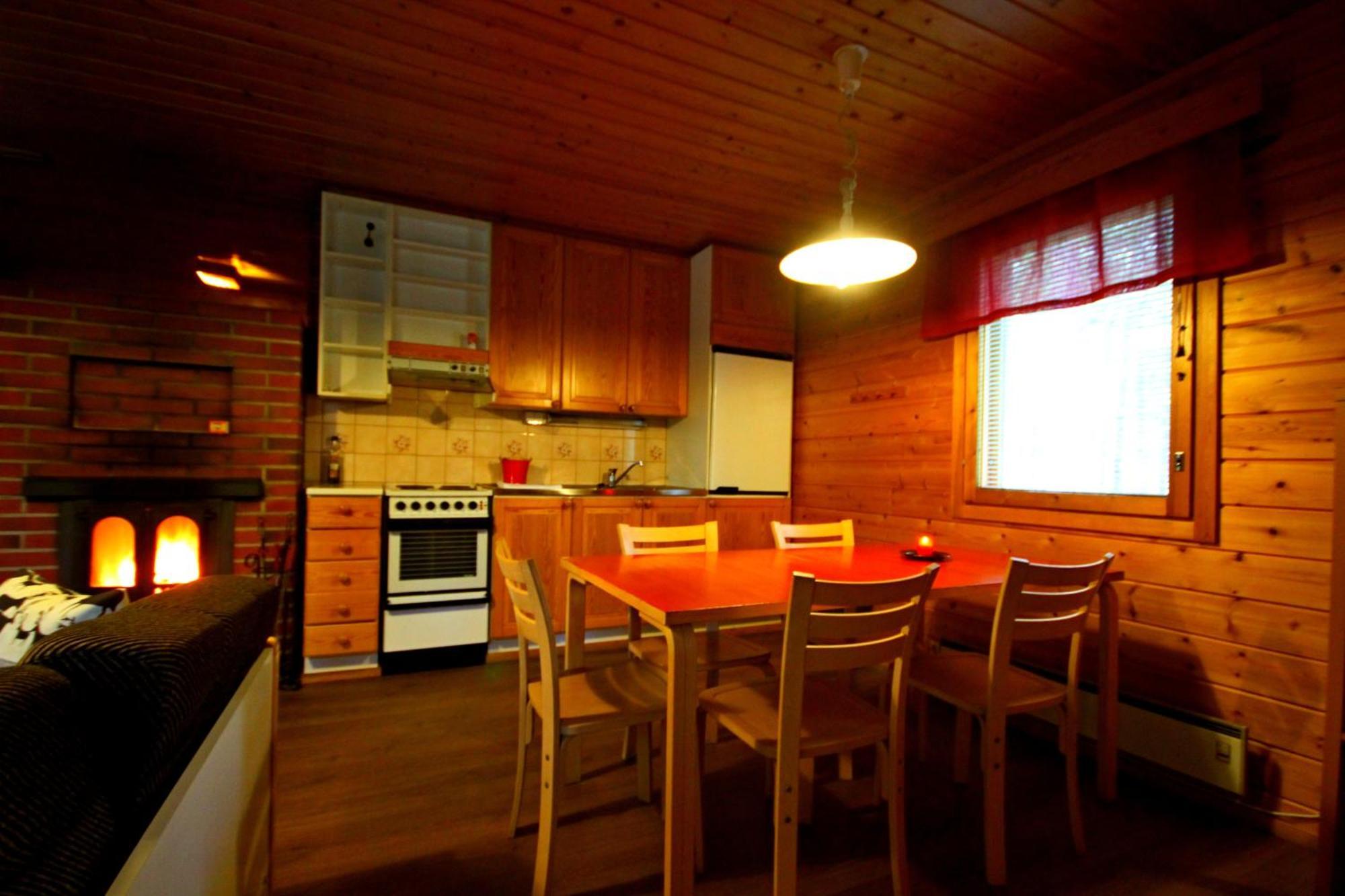 Ukonjaerven Holiday Village Ivalo Phòng bức ảnh