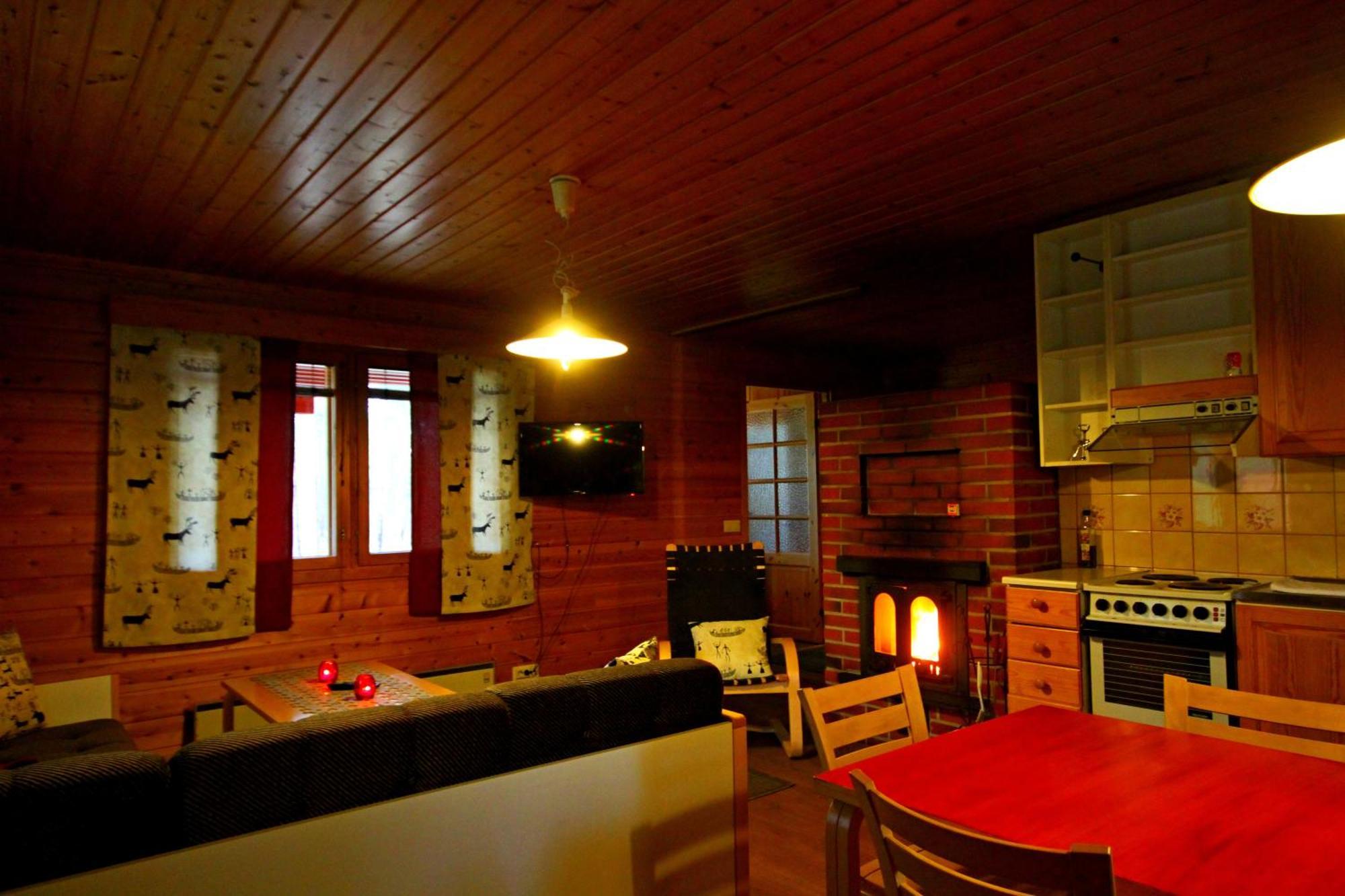 Ukonjaerven Holiday Village Ivalo Phòng bức ảnh